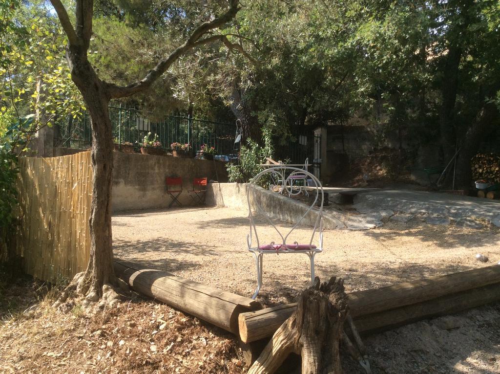 Lou Ribas Puyloubier Exterior foto